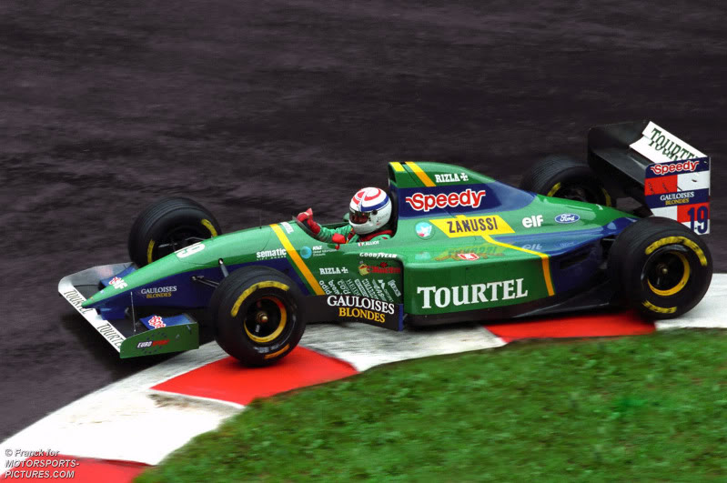 Larrousse, equipe histórica de Fórmula 1 de 1994 - by rodrigomattardotcom.wordpress.com